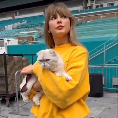 tia98251's profile picture. ✨33 #SeniorSwiftie✨ Should've Said No x IDSB & LOML x White Horse #1 I Hate It Here,Hoax,I Know Places,7,I Think He Knows,Down Bad,Haunted, Peter,Speak Now Stan