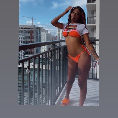 NSFW | 18+ | EXCLUSIVE CONTENT ✨💋 $3 loyal fans for full length videos: links in bio | NO COLLABS 🚫