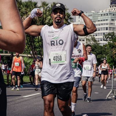 #021 🌴/Cristão/@flamengo/Salmos 51:10 🙏🏾
Profissional de Educação Física ⚽🏀🏐🥋🥊🏊🏽♂️🤾🏽♂️🤽🏽♂️🏋🏽♂️🏅