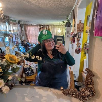 racxlis's profile picture. I got bts problems lol. Sorry 😂