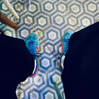 rezamlnaaaaa's profile picture. 🖕