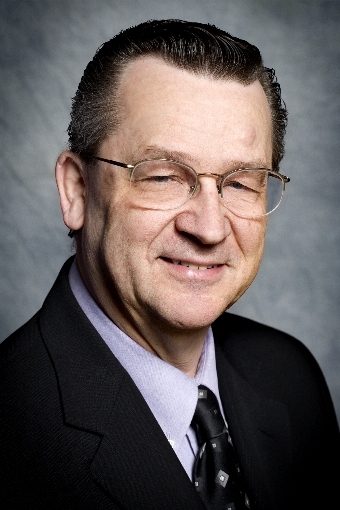 News Director: 630 CHED, iNews 880, CISN COUNTRY, JOE FM. Convention speaker, comic, ventriloquist, and Certified Auctioneer. See http://t.co/r6xGkDJaV9