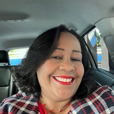 cindustrioso's profile picture. Esposa, Madre, Hija y Hermana. Servidora Pública de Carrera y vocación. Diplomática @rdenguyana @mirexrd Máster en Diplomacia, RR.II., Seguridad y Defensa.