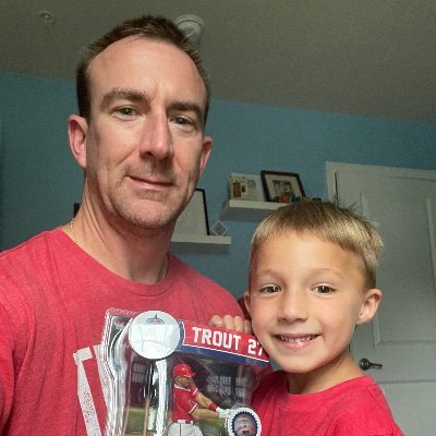 Stras25's profile picture. Amateur Card Collector | Sports Fan/Dad | Steelers, Orioles, Duke fan