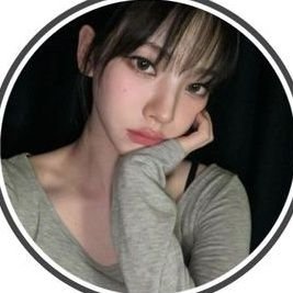 sweasyner's profile picture. ✧ : the graceful muse with eyes like a starry night. @ickiesnava