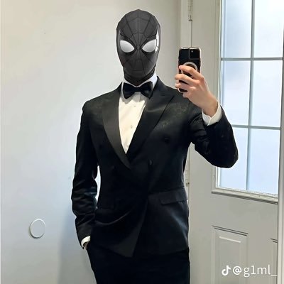 abbamuller__'s profile picture. Airdrop Hunter 🫥, Web3 Artist 🧑‍🎨 , a professional web designer.