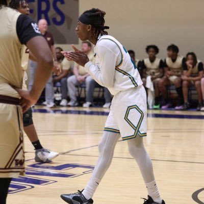 |2026| |GUARD| |Mountain view preparatory, SC 🏔️| NCAA ID: 2404282177 email: hendersonmaori30@gmail.com Head Coach @CoachNick_ @mvphoops_