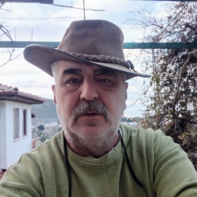 🇹🇷
Audiophile
”Eğri sopalı, göbekli doğru adam