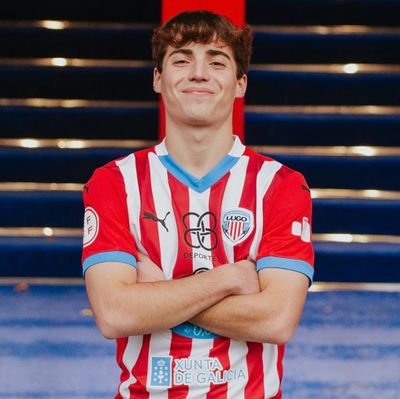 Afeccionado do CD Lugo dende que nacín ⚽️ Paixón polos albivermellos! Sempre co equipo no corazón ❤️
Antes era escobarazo🪓