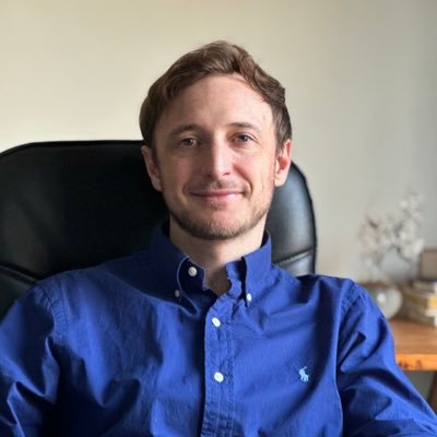 psicomigrantes's profile picture. Psicólogo clínico. Migrante. Psicoanálisis no ortodoxo.