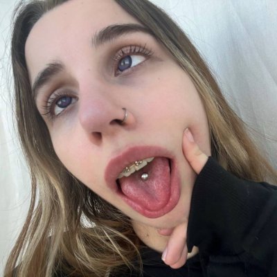 spring96934's profile picture. 