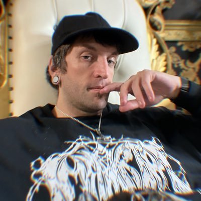 filosofemme666's profile picture. 