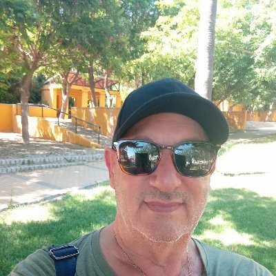 antoniofco53's profile picture. Socialista y encantado por ello 🌹🌹🌹
