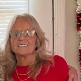 pamjperk3245522's profile picture. 