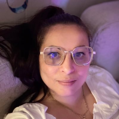 srakadeline's profile picture. good riddance X  #HelloQuitteX