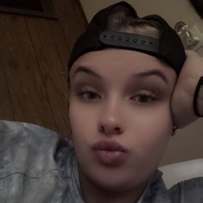 $20 tribute cash app : $livermoon22 Spoiled brat gets whatever she wants 💰💸💵