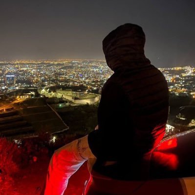 deniz16032's profile picture. Ne kadar yaşarsan yaşa sevdiğin kadardır ömrün...😈