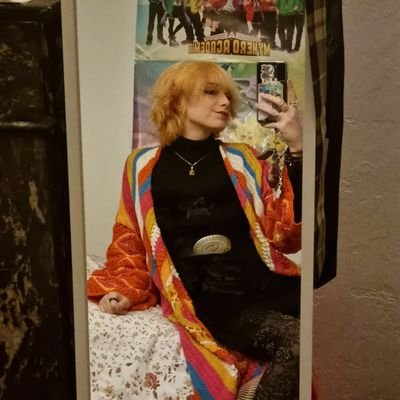 (ノ´ー`)ノ🪴🪴
j'ai paniqué~
🏳️🌈♡
venez me parler je m'ennuie