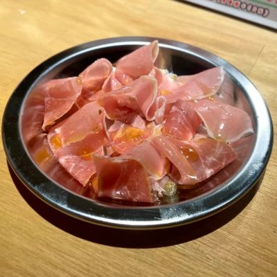 ワイリフ、ポケユナ、映画、音楽も好きで聞いてます。