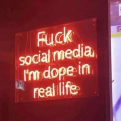 LDN, DELETED AT 2K, DMS OPEN, LOOKING FOR MY FIRST 3SOME 👀