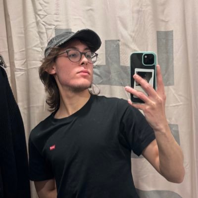 rubennarizaa's profile picture. 