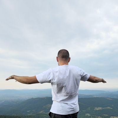 SilviuHalmi's profile picture. Results-oriented, seeking the most promising financial instruments.
A #balanced #perspective on #risks and #opportunities.