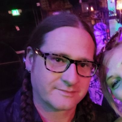 smalltwnoddball's profile picture. Snide remarks from the heart.