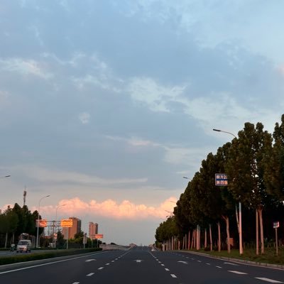 l2237225626100's profile picture. 