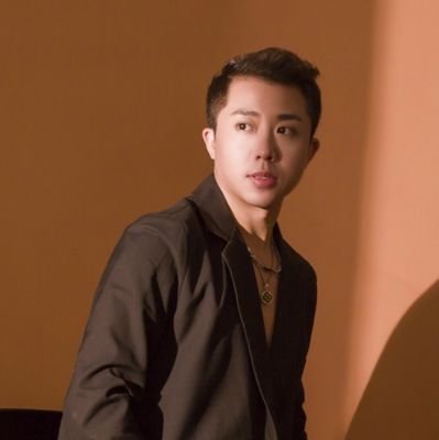 donaldbin999's profile picture. 