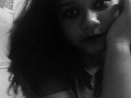 hyee , nme sye aecha . umo 14taon .. dowk kt melawati , KL . sye single , but stay syg kn A A A ..