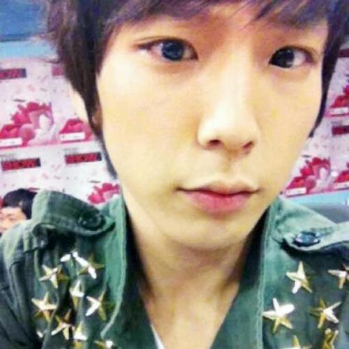 KSJ7535's profile picture. 