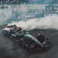 亀井理彰 (@v1noqdigbk47022) 's Twitter Profile