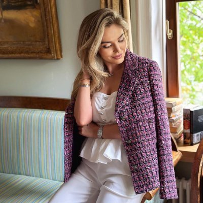 I'm a designer, mainly for the foreign trade of clothing, I like to travel, fitness, food, reading, sports, camping, golf, tennis also like to meet new people!