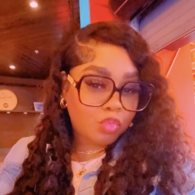 MzSweetCOokie's profile picture. “A Flower 🌹Does Not Think Of Competing with The Flower🌹 Next to It!” It Just Blooms 🌹 Where The Flower Bloom🦋