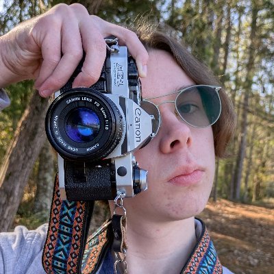 📷 Semi-professional Photographer ✝️ saved by our Lord and Savior, Jesus Christ ✒️ DM for Photoshoots or anything else 🧳 planning to travel after high school.
