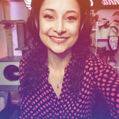 Warzone Streamer | Content Creator | Lots of vibes 💖https://t.co/8uk4c5FoL5