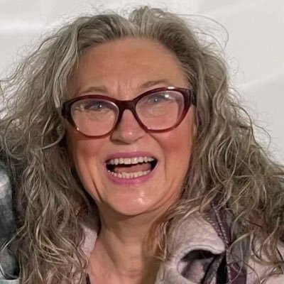 Voice over artist. Real Estate Broker. Wife to my wonderful husband Gordy…no DM’s please! i am a Christian and a Trump supporter…I follow MAGA back.