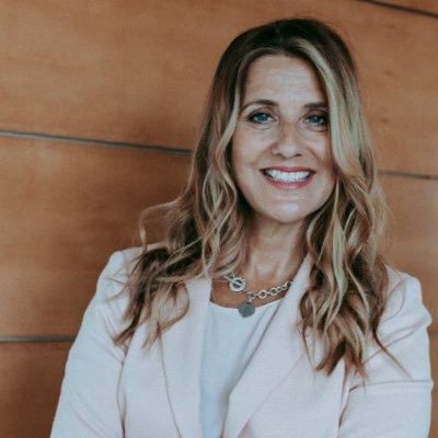 Founder @timewisesays Producer #GoWestLive & #SponsorshipCongress, no work/life balance, happily married mama of 4, foodie, trend setter, closet dancer