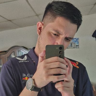 JLarios_07's profile picture. 