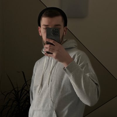 happynudesday's profile picture. та шось трохи тут трохи там і все чітко