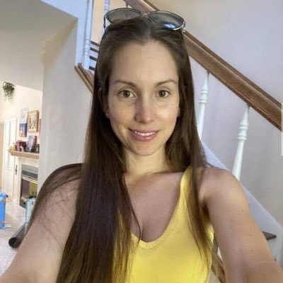easy going person and open book, I would love to make a new friends if that cool❤️💕💕💕