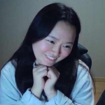 lovelove_crazy's profile picture. 20⬆️