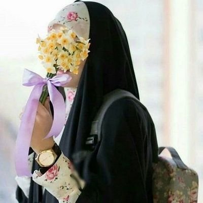 بی خبر در بزن سرزده از راه برس،عاشق حضرت زهرا، مادری که تو مسیر نور قدم میزنم