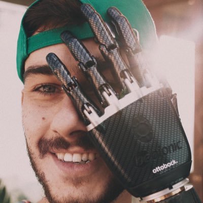 karamanche's profile picture. DJ, music producer, a damn good cook as well! 🐻
Bullish @Boithebear, proud blobber @BlubBlobCoin