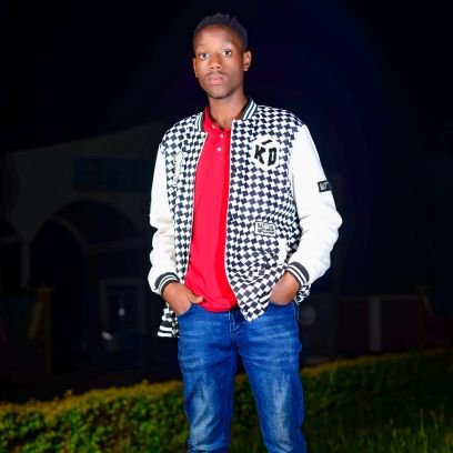 I am a digital content creator.Dealing with content of different diversity.Sports journalist.Political Analyst. A leader.