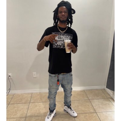 👣👉🏾IG:Pvo_Stango If they ain’t gone respect u gotta take it 💯 Grind out ❌2️⃣s for da fam cause ima 💯 only want da 🥖🍞 💰💸 #ForTela #Freerambo🙏🏾 2️⃣⭕️⭕️