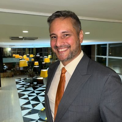 adv_schubert's profile picture. Cristão, pecador, advogado, marido, conservador, autodidata. Busque em Jesus Cristo suas resposta que Ele as te dará.