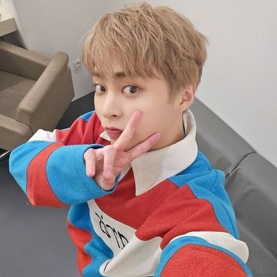Erideul 🐣 // EXO-L // L-1485 🎂
// OT9 forever 💞 // ONE-IT 🦋
NCTZen 💚 // LUVITY 🎀 // Tiktoker 💃
// Multistan ~
