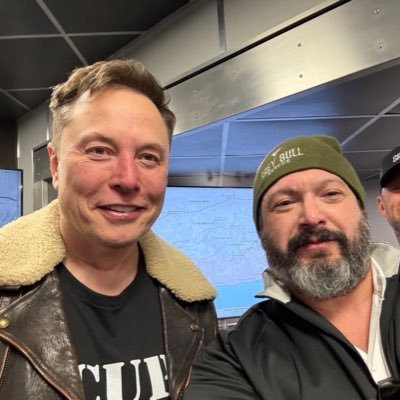Software Engineer | Tesla Innovator | Proudly working with elonmusk to push the boundaries of technology and explore the universe.#SpaceX