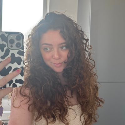 freelance journalist | digital PR
holly@gumpo.co.uk